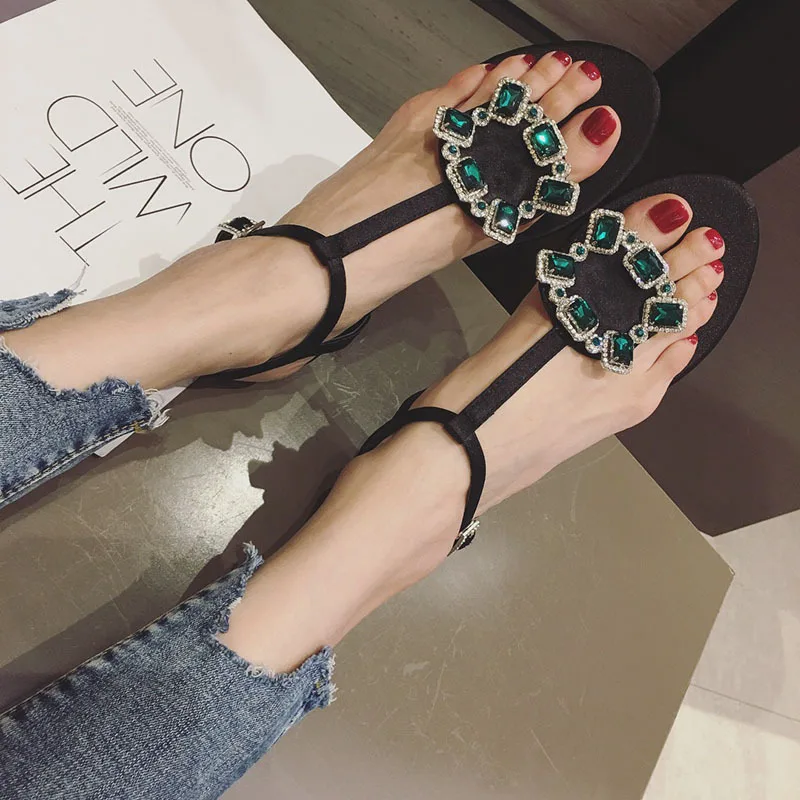 

Fashion Crystal T-Strap Sandals Women Front Rear Strap Rome Flat Sandals Buckle Strap Summer Ladies Shoes