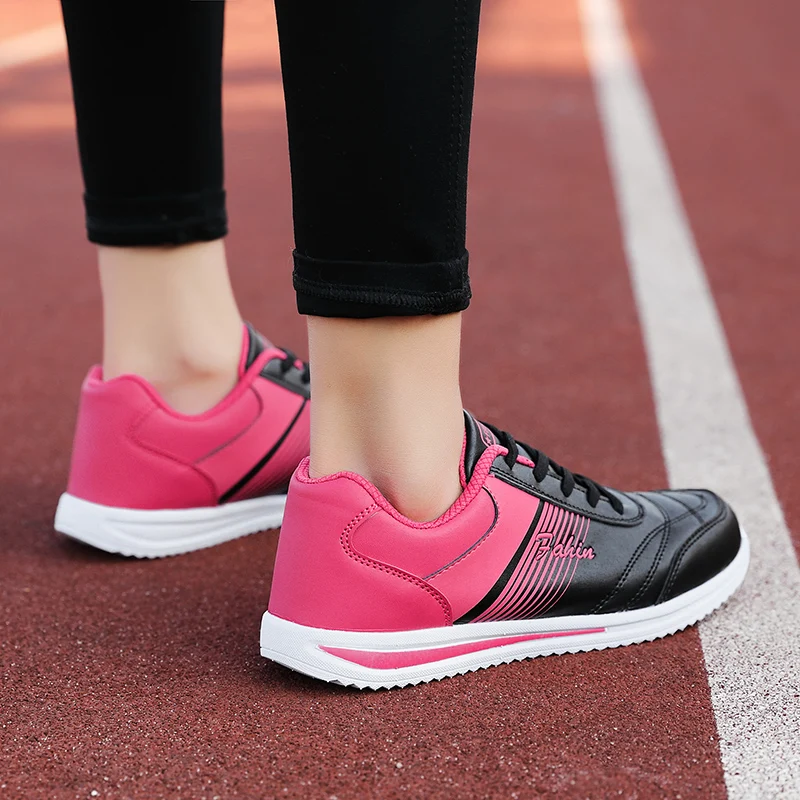 Женская теннисная обувь; tenis feminino; женская спортивная обувь на плоской подошве для прогулок и бега; студенческие кроссовки; Zapatos De Mujer Tenis Plataforma 1