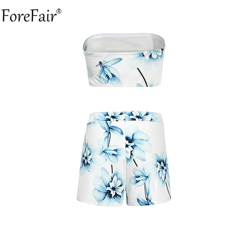 Женский костюм двойка с шортами Forefair белый облегающий укороченным топом и