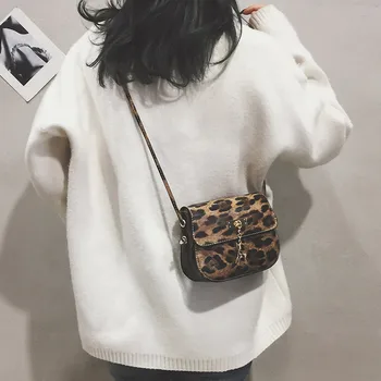 

Womens Leopard Print Shoulder Bag Messenger Bag Fashion Phone Bag Fawn Pendant High Quality Casual Small Square Bag bolsas