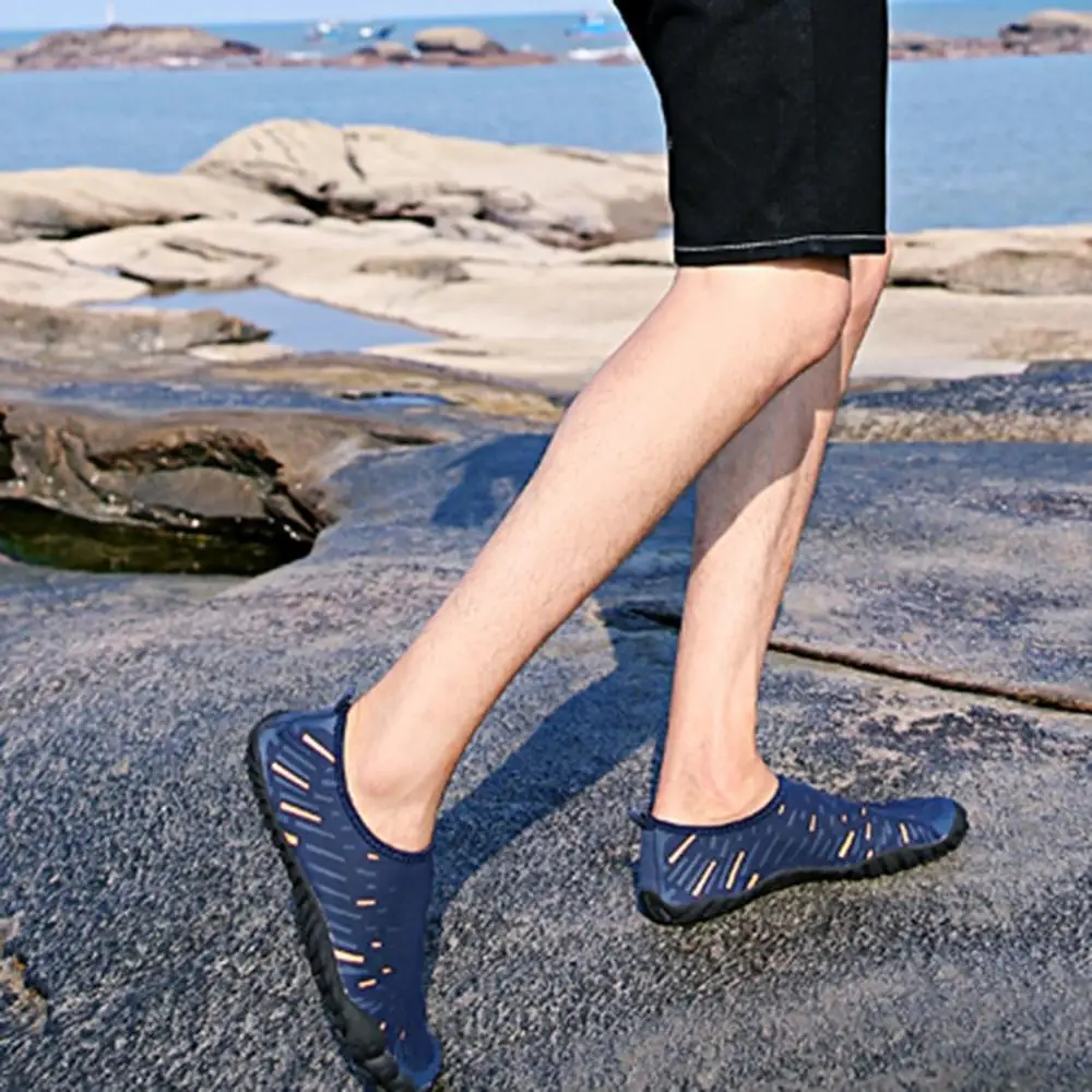 

Women Men Baech Shoes Quick Dry Black Upstream Shoes Slip-On Aqua Water Shoes Comfortable Beach Pool Swim Bathing Sneaker