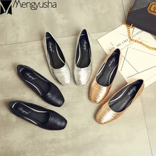 Плиссированные мягкие кожаные блестящие туфли на плоской подошве; женские удобные низкие Туфли-лодочки с квадратным носком; размеры 34-43; Новые однотонные повседневные лоферы; femme; шитые Мокасины