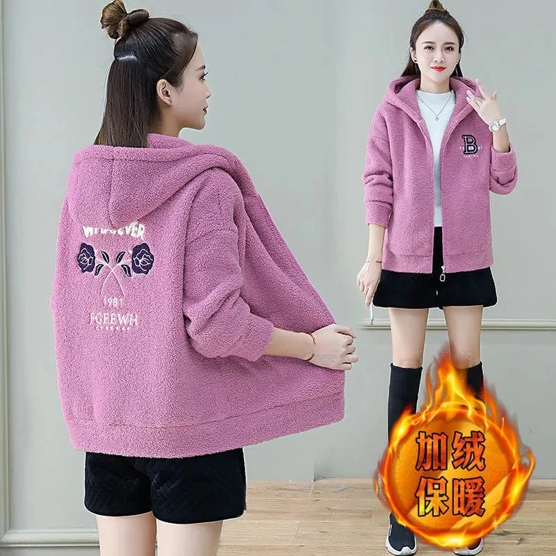 

Imitate Lamb Velvet Miss Thicken Keep Warm Hoodie Winter New Loose Female Outerwear Hooded Printing Add Velvet Ladies Jacke