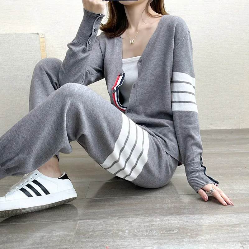 TB suit women's V-neck stripe knitted color matching sweater cardigan coat casual age reducing Harlem Leggings two piece set