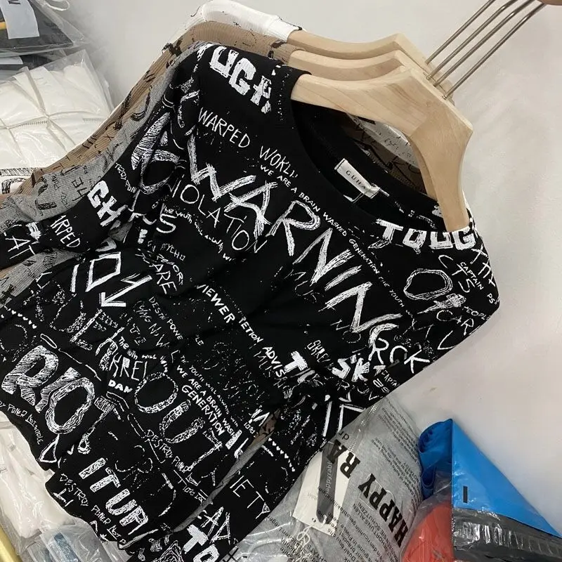 

European Printed Letter round Neck Long Sleeve T-shirt for Women with Slim Fit and Thin Ins Backing and Foreign Style Thread Ela