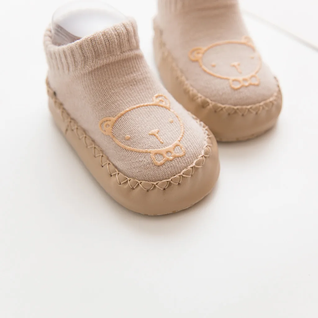 Носки для новорожденных мальчиков и девочек милые теплые носки-тапочки с героями мультфильмов нескользящие носки для малышей обувь для малышей