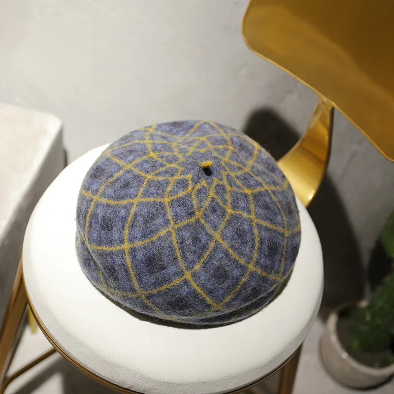 Женский берет Австралийский шерстяной Ретро узор Берет осенний и зимний темперамент тонкое лицо художника шляпа светильник роскошные украшения бутон