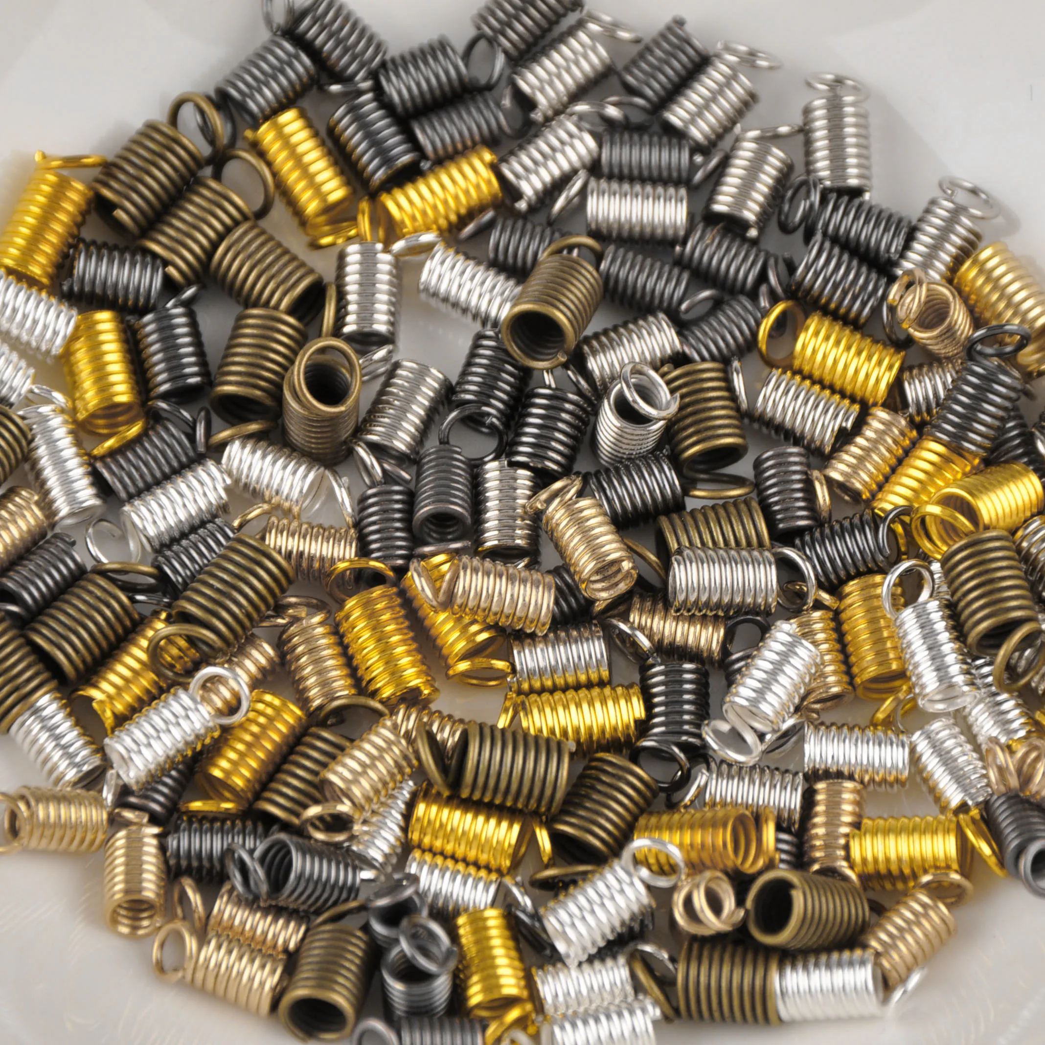 

1000piece Spring Crimp Ends Fastener Connectors Crimp Beads Fits Round Leather Cord DIY Jewelry Making Findings