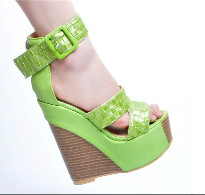 womens green wedge sandals