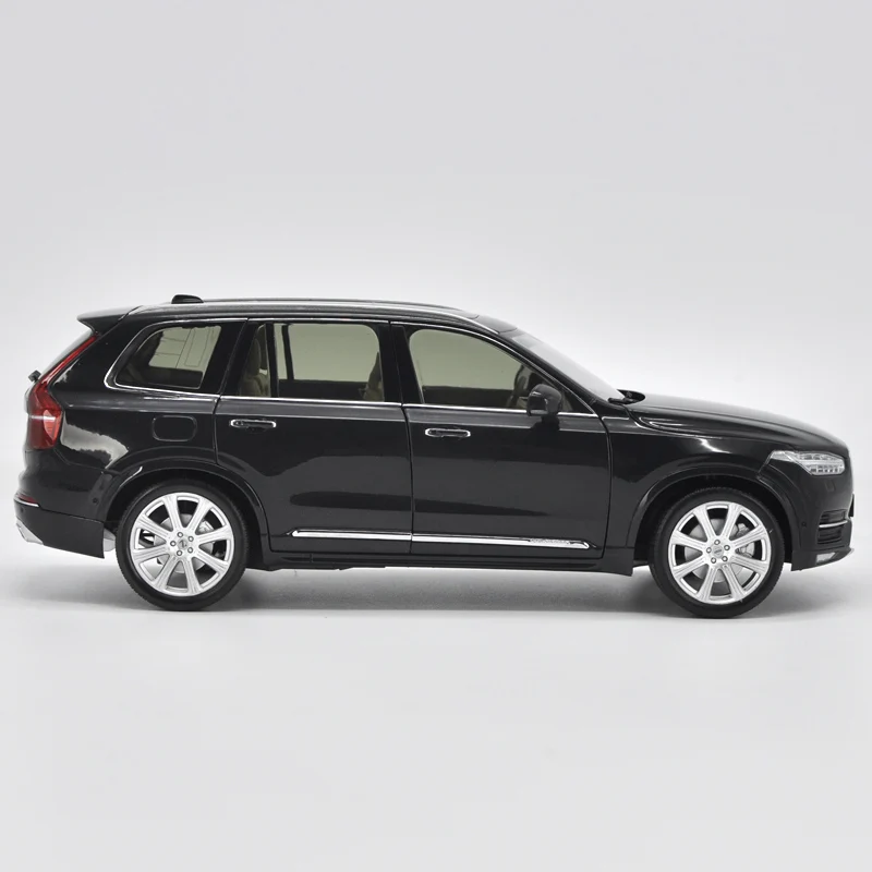 1:18 Volvo XC90 SUV сплав модель автомобиля статические металлические модельные автомобили оригинальная коробка для подарков коллекция