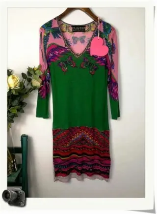 Spanish fashionable multi-style dress in
