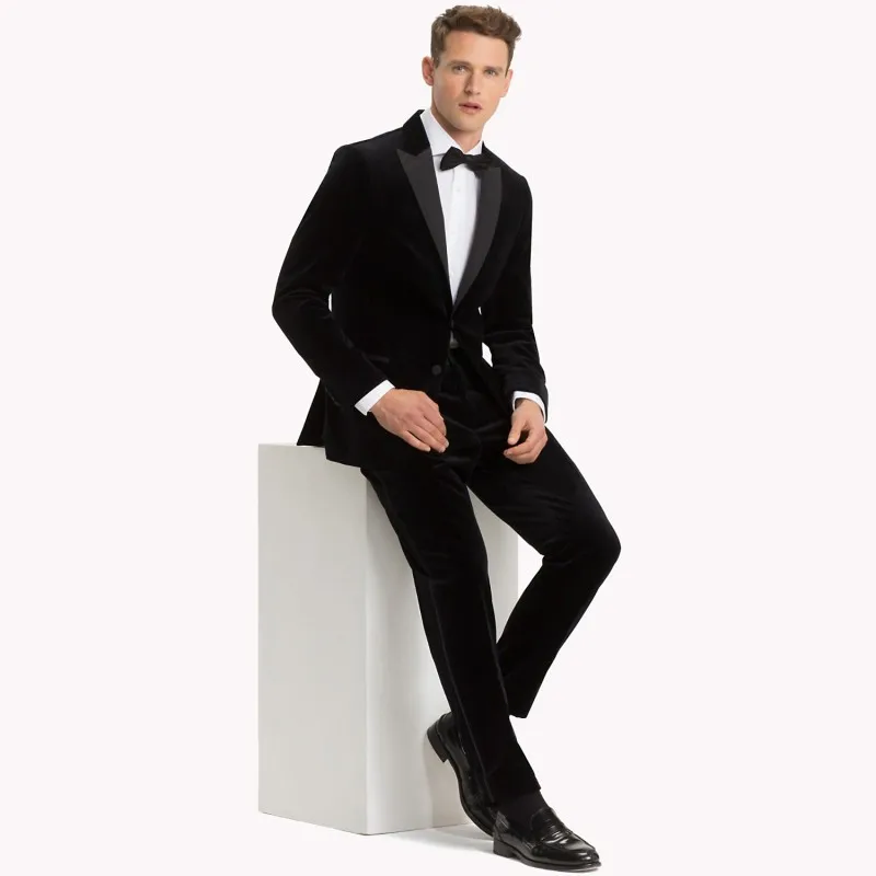 

Handsome Velvet Groom Men Tuxedos Custom Made Peaked Lapel Pocket Gentlemen Blazer 2 Piece Set (Pants+Jacket) Wedding Prom Suits