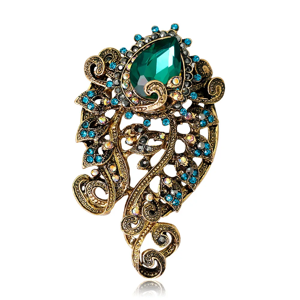 

Ancient & Gold Series Europe And America Retro Five-color Man-made Diamond Brooch Alloy Diamond Set Brooch Suit Accessories in M