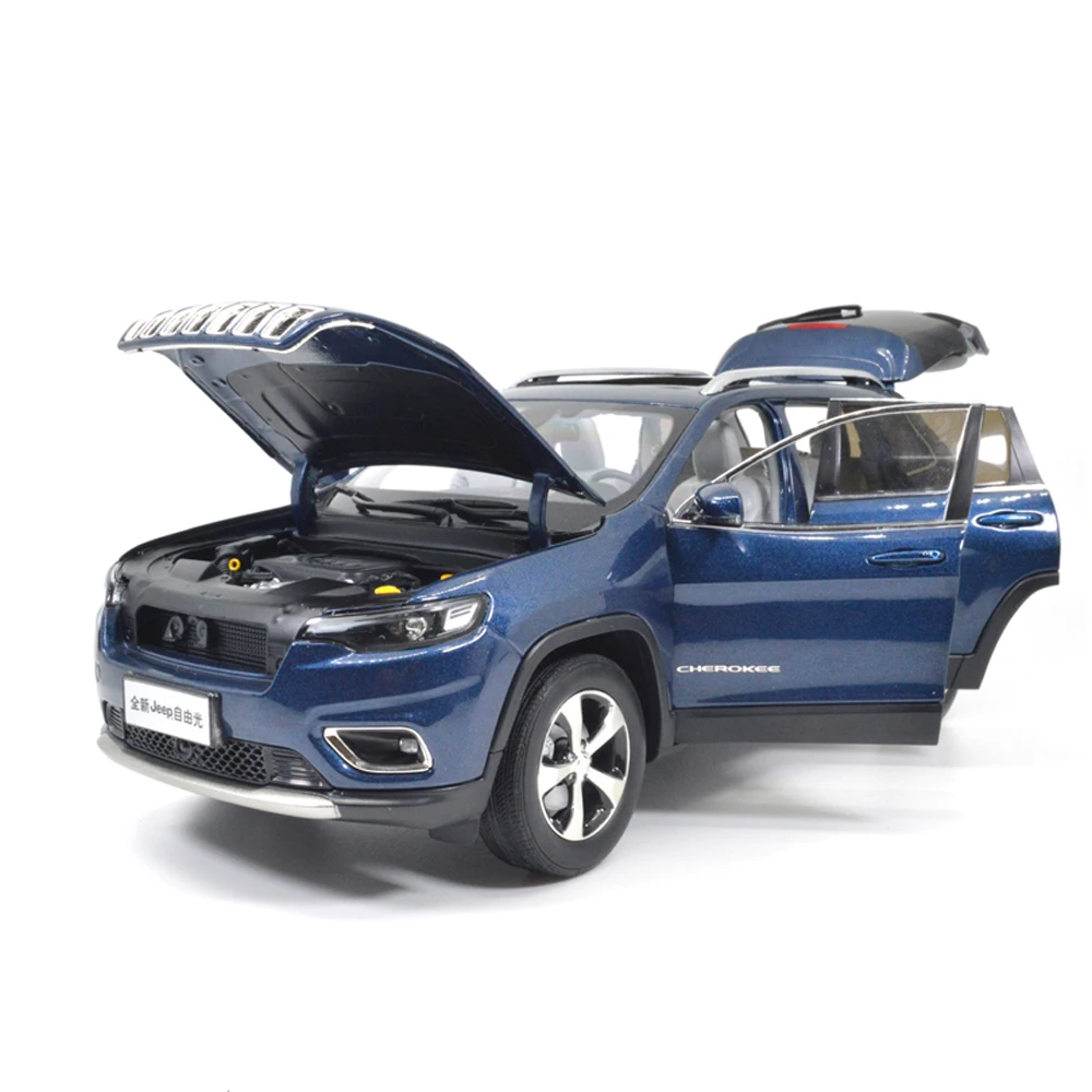1/18 1:18 Новинка Cherokee синяя литая модель автомобиля Игрушечная модель автомобиля открываются двери