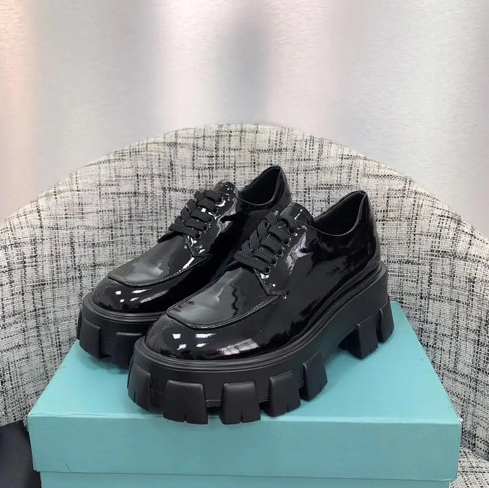 

Genuine Patnet Leather Women Sneakers Fashion Platform HIghet Increased Women Flats Shoes Corfortable Party Dress Shoes Big Size