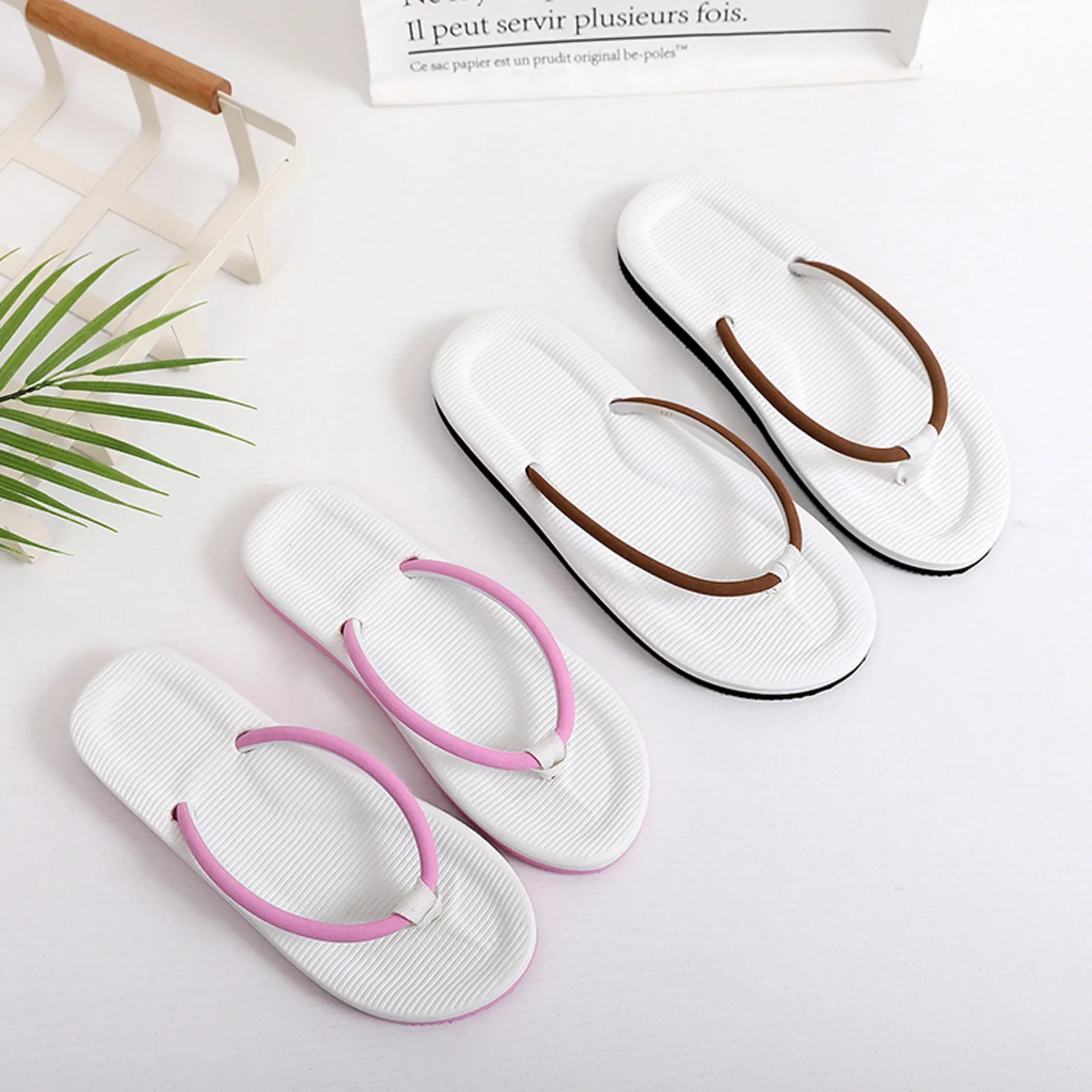 Women’s Open-Toe Summer Slippers – Fashionable Slip-On Beach Sandals, Breathable Flip-Flops for Casual and Bathroom Use Beach Footwear Flip-flops