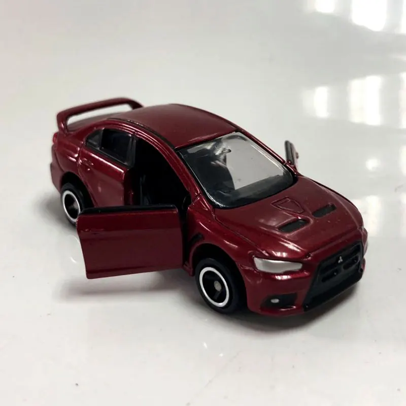 MTSUBISHI LANCER EVOLUTION X (11)