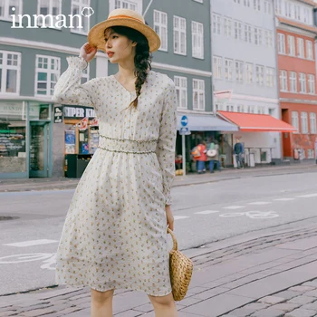 

INMAN 2020 Spring New Arrival Literary V-line Collar Elasticized Waist and Cuff Long Sleeve A-line Dress