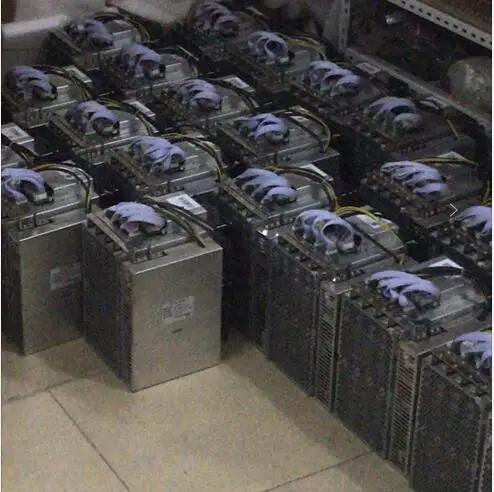 Used BTC Miner Love Core A1 Miner Aixin A1 24T With PSU Economic Than Antminer S9 S15 S17 T17 S17 Pro S17e WhatsMiner M3X M20S