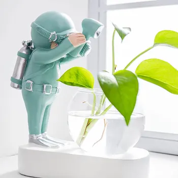 

Astronaut Vase with Light Living Room Flower Arrangement Glass Transparent with Astronaut Decoration Office Home H88F