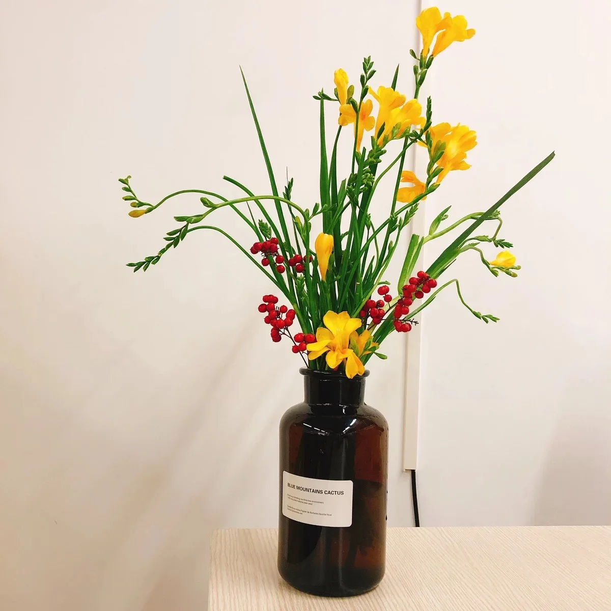 Скандинавская стеклянная ваза для дома, Креативные украшения, прозрачные сушеные цветы, гидропоники, маленькая коричневая бутылка, ваза, прикроватное украшение