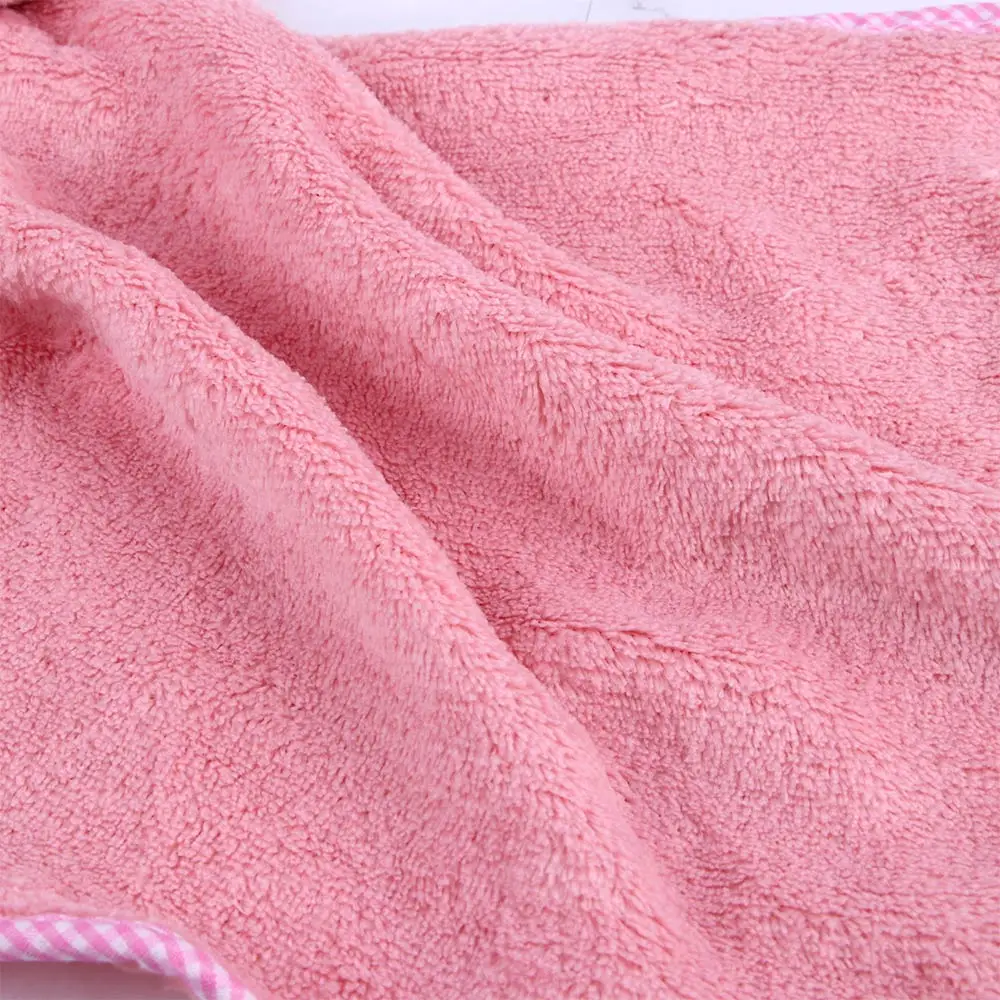 Quick-drying Smiling Face Hanging Hand Towels Kitchen Towel Coral Velvet Absorbent Lint-Free Cloth Dishcloths 1Pc