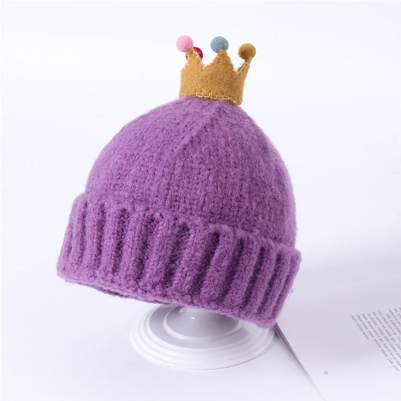 purple Новинка года; Детские шапки с короной для девочек; сезон осень-зима; плотная мягкая хлопковая шапка для маленьких мальчиков; теплые вязаные детские вязаные шапки; шапка - Цвет: purple