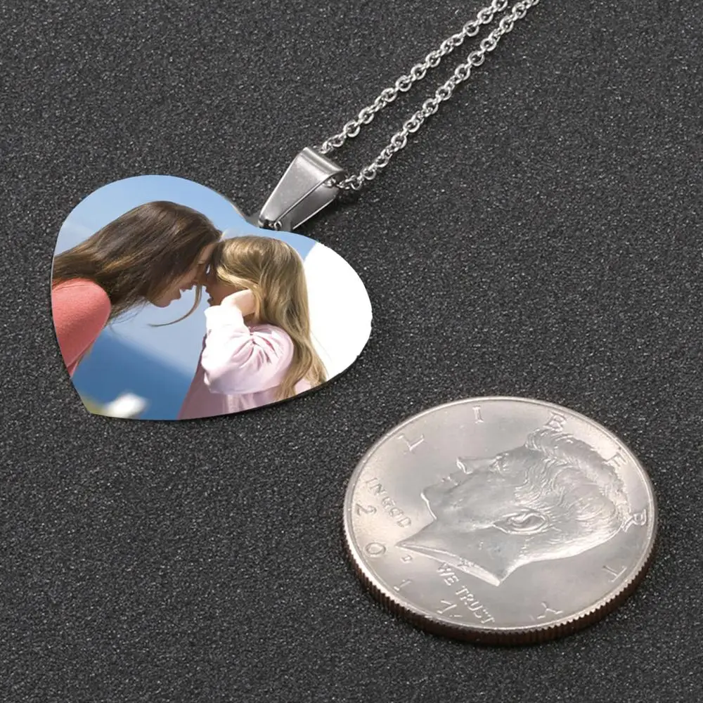 Рисунок 5 - Индивидуальное ожерелье AMORUI с гравировкой имени