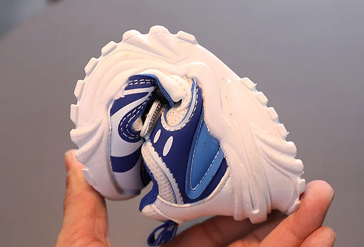 Crianças da Moda Tênis de Corrida Crianças Sapatos Casuais Tênis Meninos Criança Menina Esporte Chaussure Garcon Enfant 17 Sapatos casuais infantis com salto alto, tênis