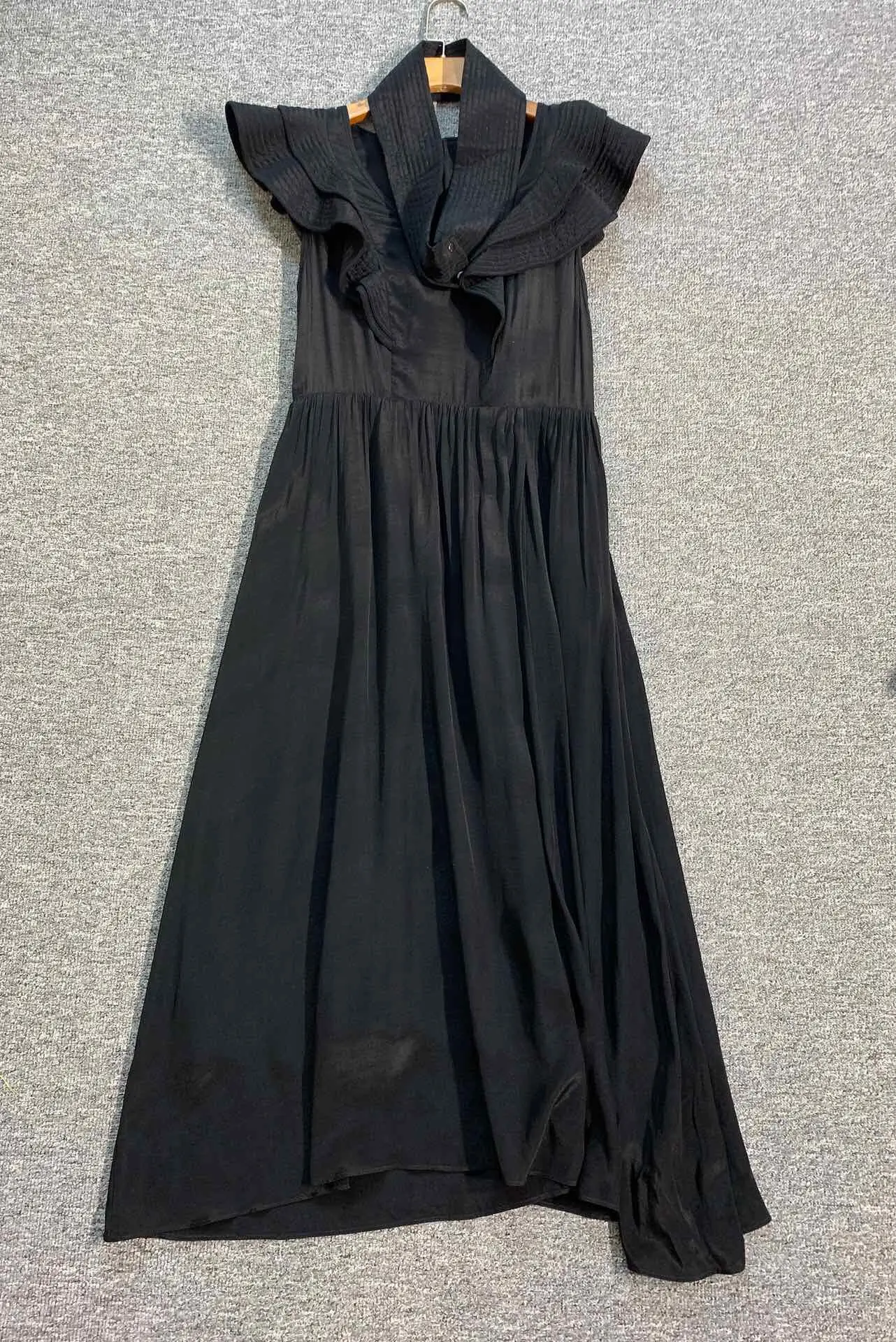 Женское платье Весна/Лето 2020 черное миди без рукавов элегантное | Женская одежда