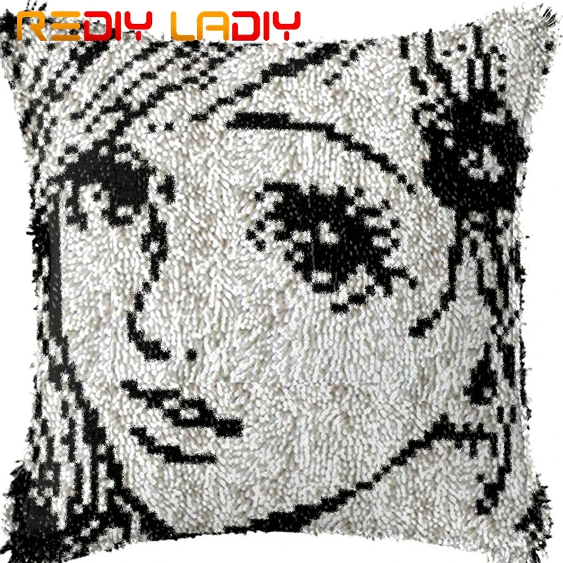 

Latch Hook Cushion Kit Beauty Girl Pillow Case Acrylic Yarn Sofa Pillow Printed Color Canvas Crochet Cushion Cover Arts & Crafts