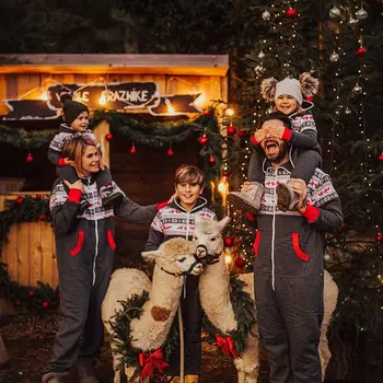 

2020 Family Christmas Pajamas Hooded Romper Deer Print Adult Women Kids Family Matching Clothes Xmas Family Sleepwear Jumpsuits