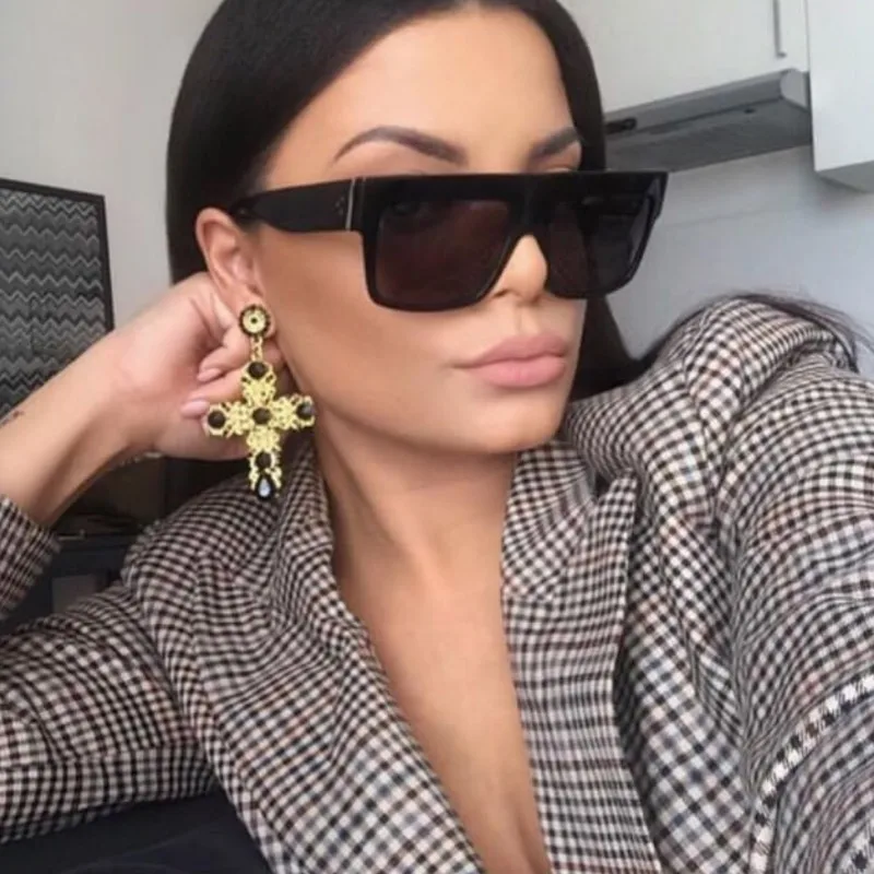 Kim kardashian Occhiali Da Sole Donna Occhiali Vintage occhiali Da Sole  Quadrati nero shades Donna Retro Occhiali Da Sole Di Lusso Del Progettista Occhiali  Da Sole Donne - AliExpress Apparel Accessories