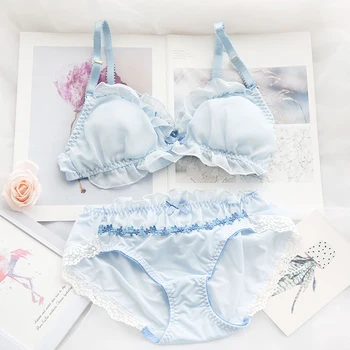 

Plus Size Women Sexy Lingerie Soft Breathable 3/4 Cup Lace Edge Bra Japanese Deep V Push Up Lace Floar Bra and Panty Set