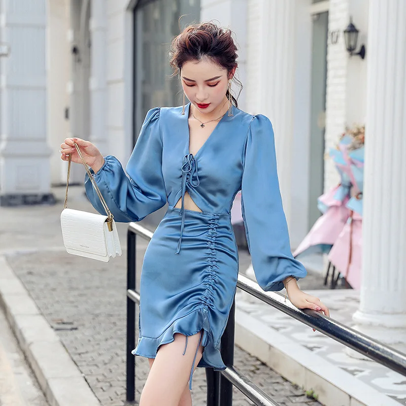 

Autumn Vintage Dresses For Women 2020Sexy Slim Lacing V-Neck Long Lantern Sleeve Trumpet Dress Drawstring Pleated Bodycon Dress