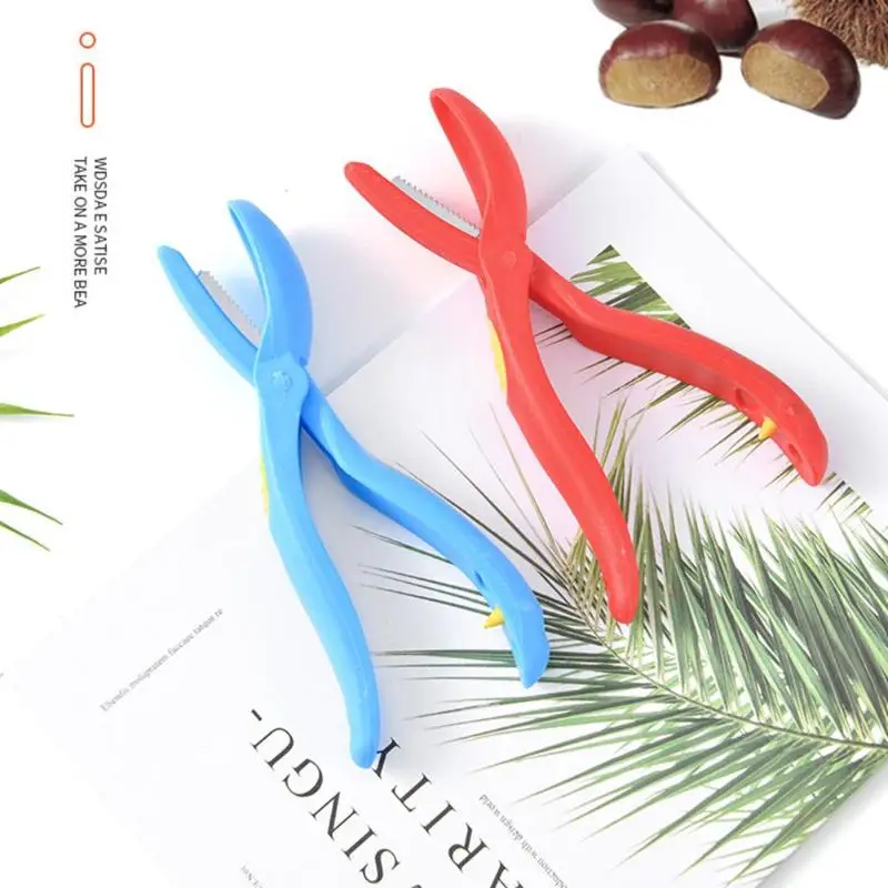 

Chestnut Cutter Walnut Supplies Multifunctional 2 Colors Chestnut Clamp Clip Pecan Nut Sheller Kitchen Tool 2019