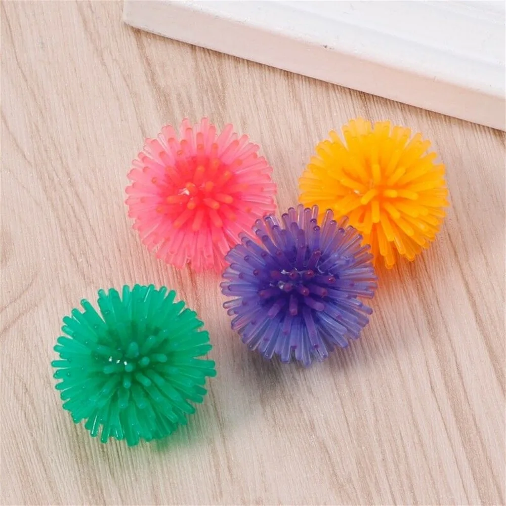 1Pcs Durable Pet Cat Toys Soft TPR Cat Playing Toy Floatable Hedgehog Color Random For Kitten Pet Chew Squeeze