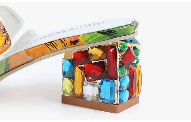 10981648391_755860926