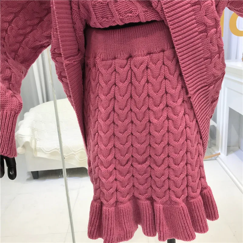 ALPHALMODA вязаный женский костюм зима твист большой свободный свитер Мини юбка 2 шт. повседневный комплект с пуговицами сзади милый женский костюм
