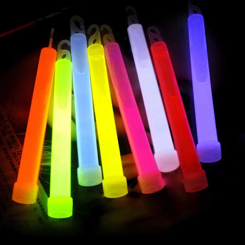 светящиеся светодиодные палочки. светящиеся палочки игрушки. люминофорные палочки. неоновые светящиеся палочки. люминесцентные палочки.