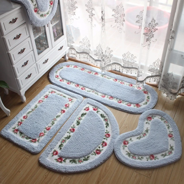 1pc Floral Bathroom Mat, Modern Style Oval-shaped Bath Mat With