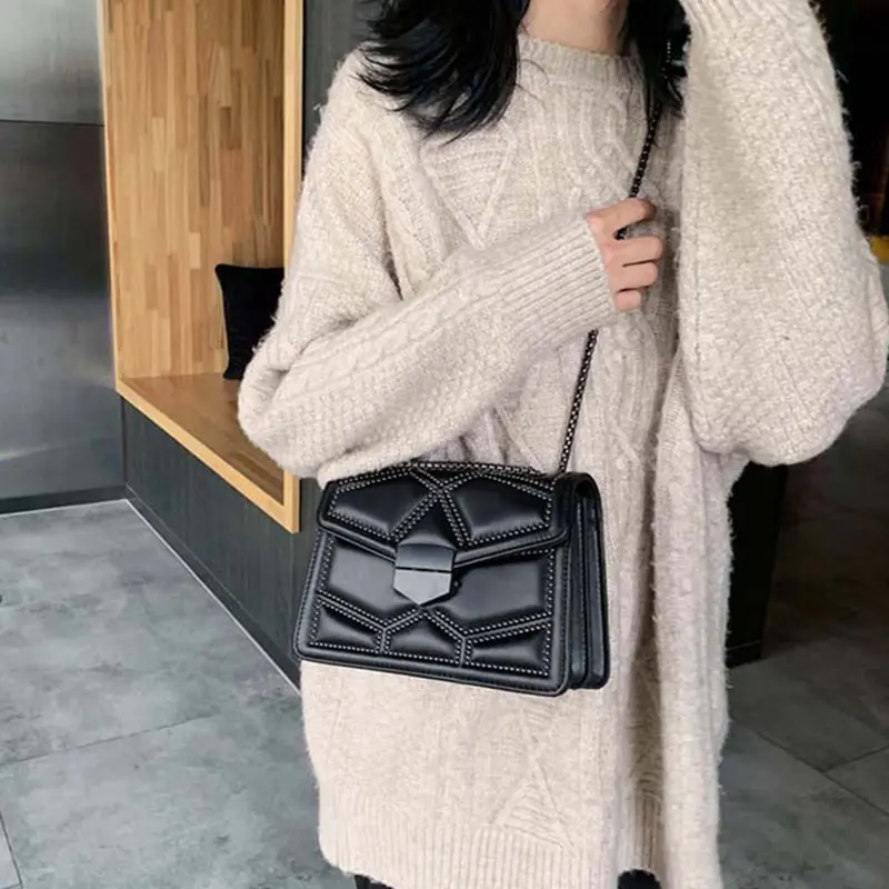 Vintage Small Rivet Flap Chain Shoulder Messenger Crossbody Bags Women Handbags Fashion Ladies Clutch Casual Totes Female Purse