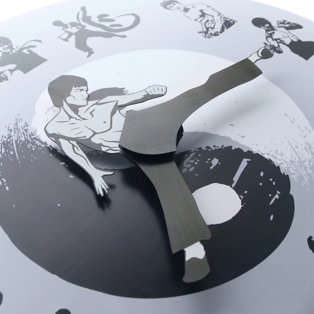 Yin Yang Chinese Kung Fu Wall Clock Martial Arts Home Decor Kung Fu Master Moving Needles Novelty Wall Watch Silent Movement Just6F