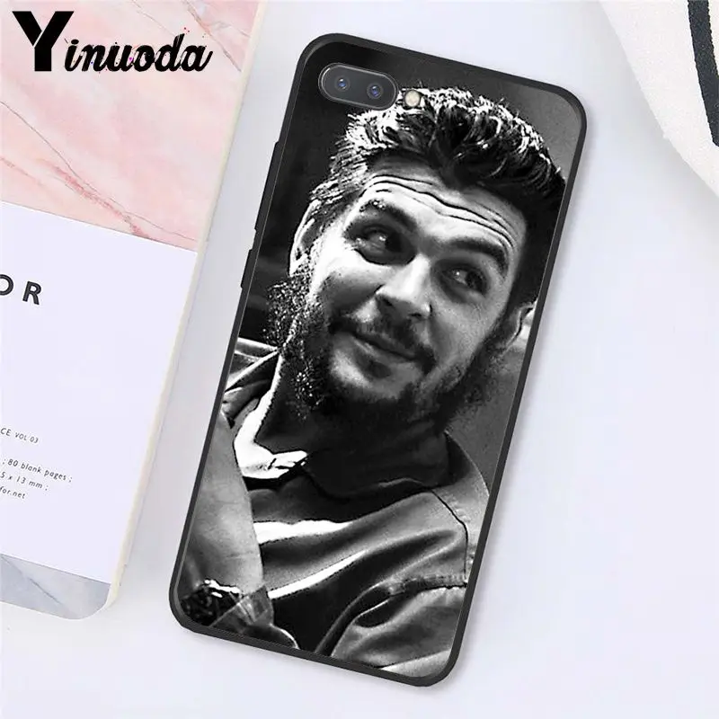 che guevara Smoking Guevara Cigar leader   