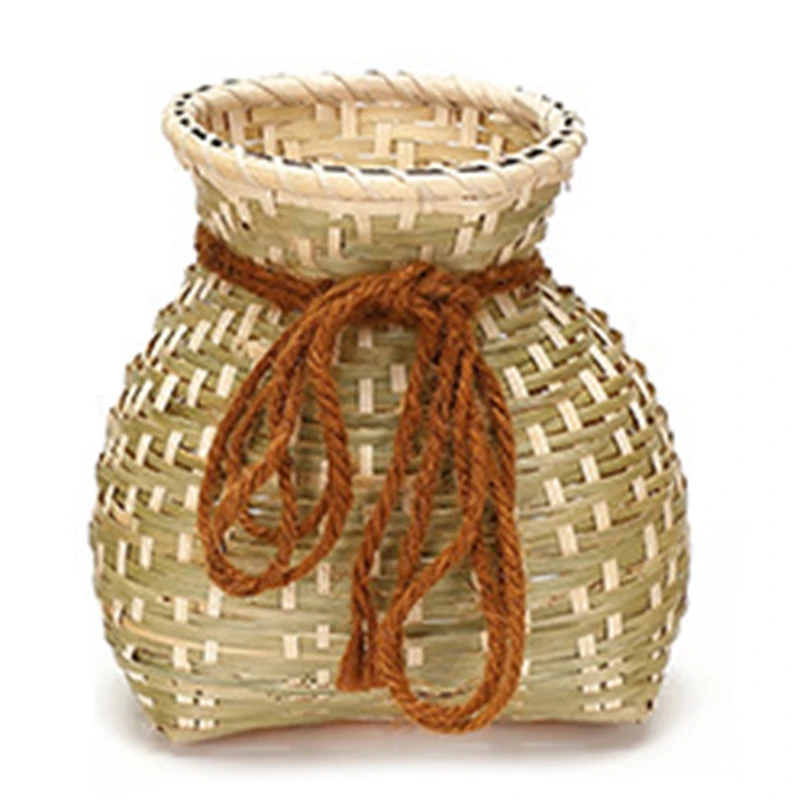 

Creative Handmade Natural Bamboo Weaving Storage Basket Container for Snack Candy Food Small Flower Pot Rattan Decoration