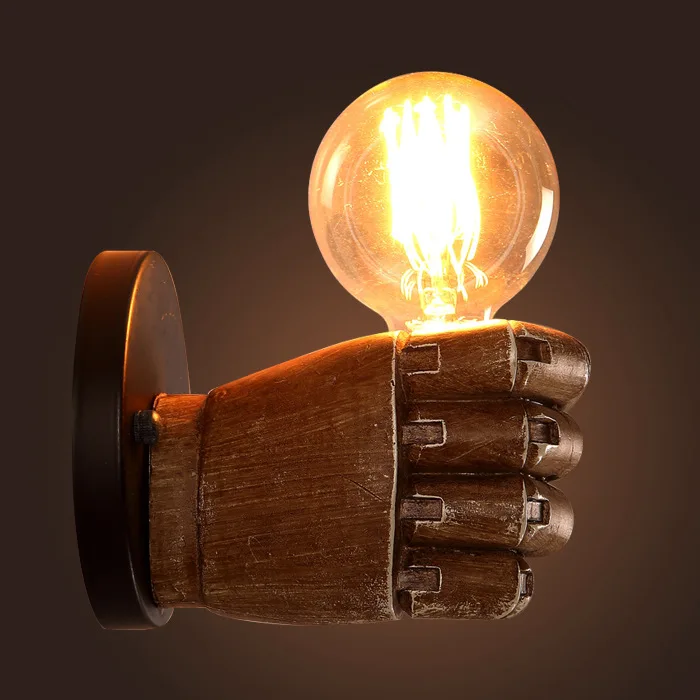 2966116608_1839989472