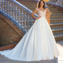 White Luxury Wedding Dress Long Sleeve Lace Ball Gown O-neck 3D Flower Bridal Dresses Court Train Custom Made Wedding Gown