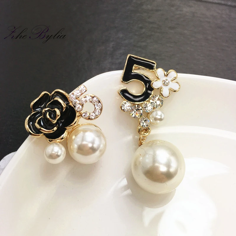 Корея Эмаль серьги с камелиями роскошный жемчуг цветок кристалл цифры буквы 5 маленькие серьги-гвоздики брендовые ювелирные изделия Z1002