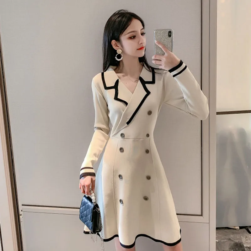 

2019 Autumn and winter new V neck small fragrance wind knit dress waist slimming temperament A shaped long sleeved slim dress