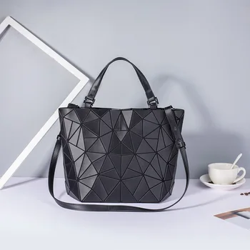 

2020 new matte brushed bucket bag rhombus messenger bag fashion ladies handbag